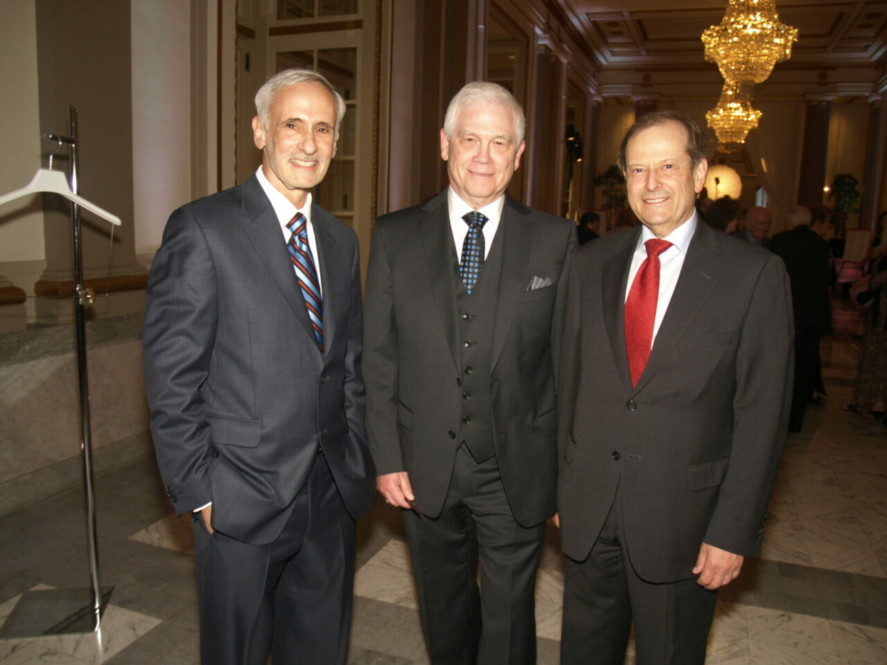Michael Farber, Honoree, Dave Hodge, evening MC  and Dr. Saul Frenkiel, event Chair (Photo: Jack Gurevitch)