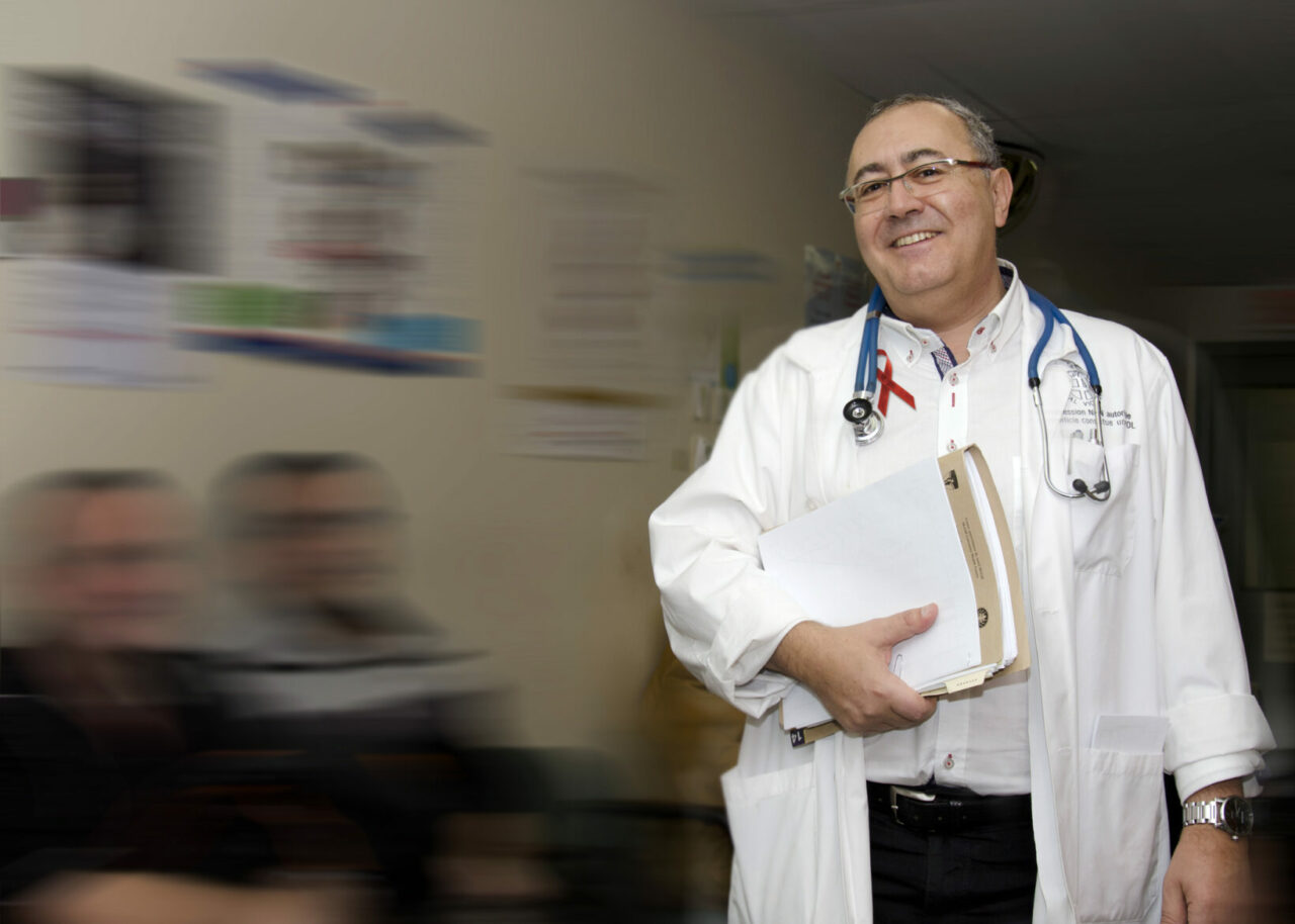 Dr. Routy at the Chronic Viral Ilness Service of the Montreal Chest Insitute of the MUHC