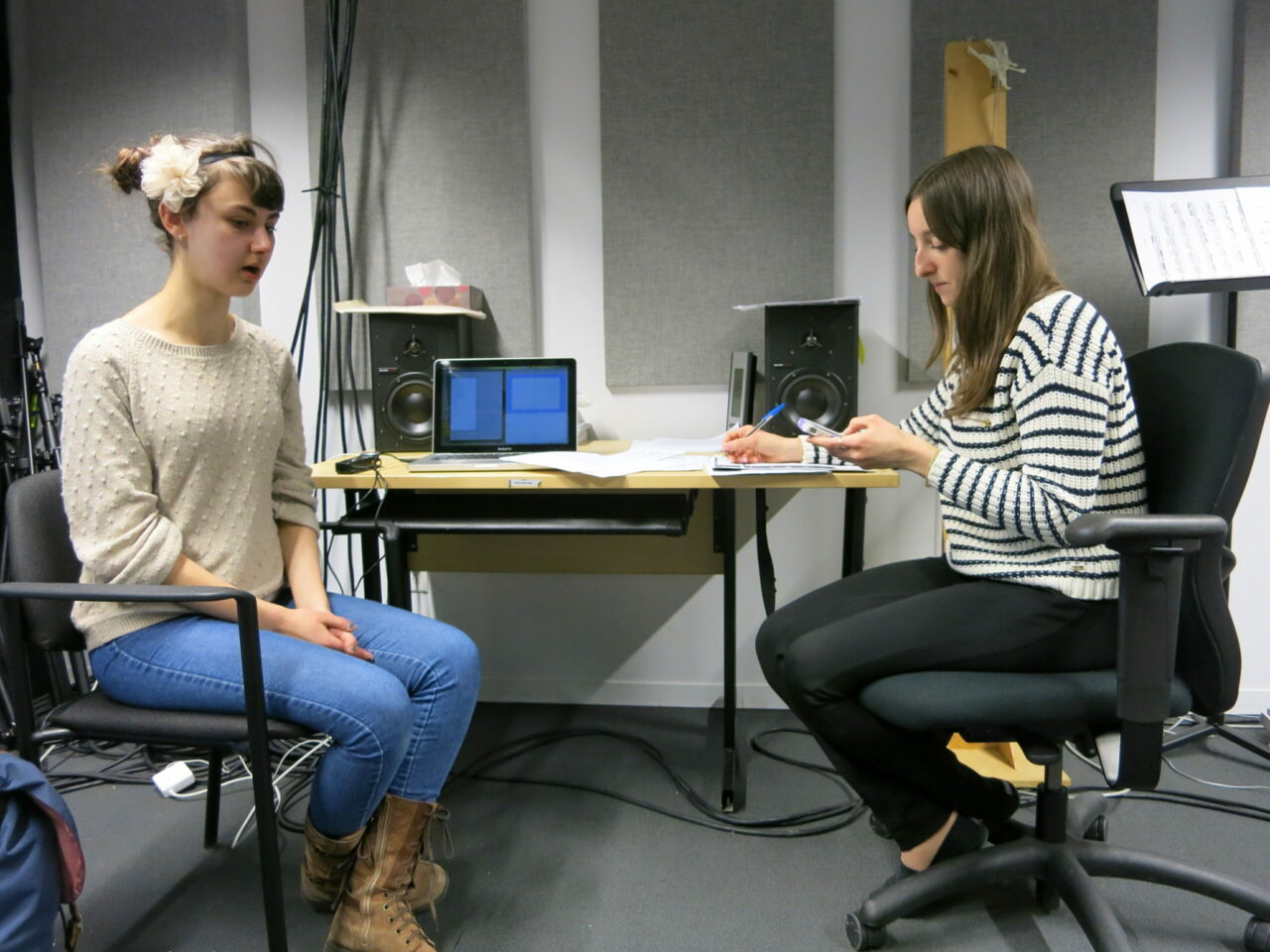 Student Nadia Zucconi screening a participant at the McGill Music Building. (Photo: Céliane Trudel)